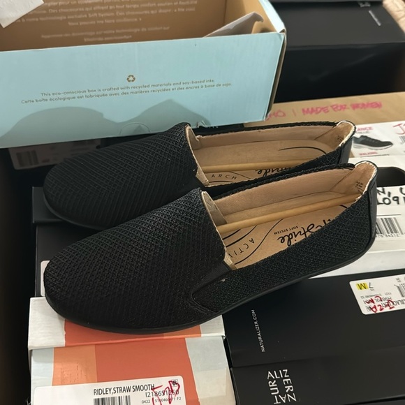 LIFESTRIDE Next Level Slip-ons (WIDE) - Picture 6 of 7